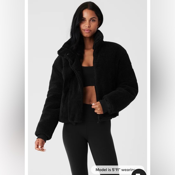 NWT ALO BLACK SHERPA SNOW ANGEL PUFFER size M - Picture 2 of 8